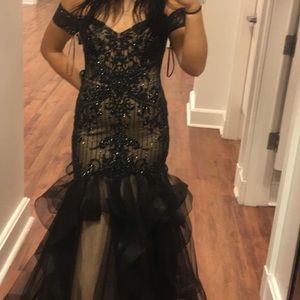 Elegant Black Prom Dress